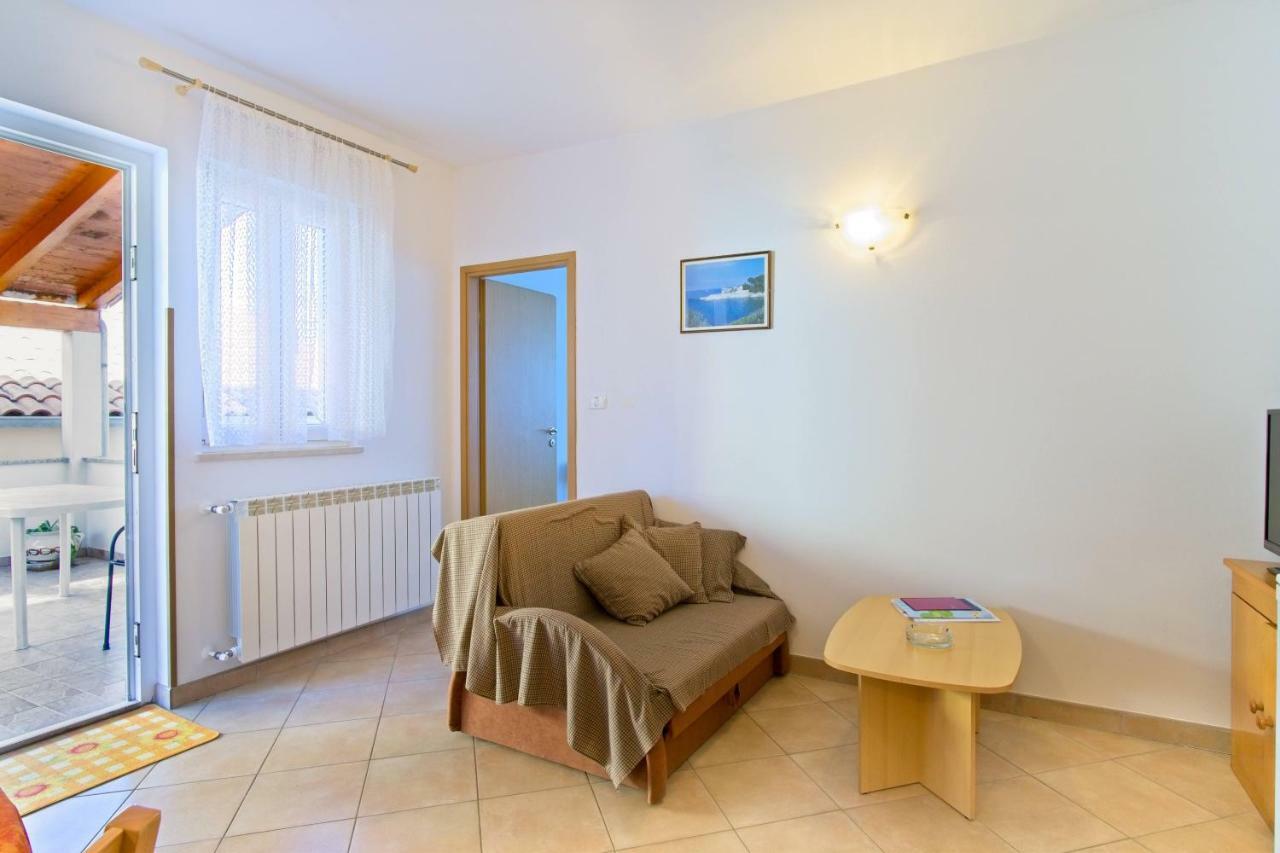 Apartmani Dorita Mali Losinj Ngoại thất bức ảnh