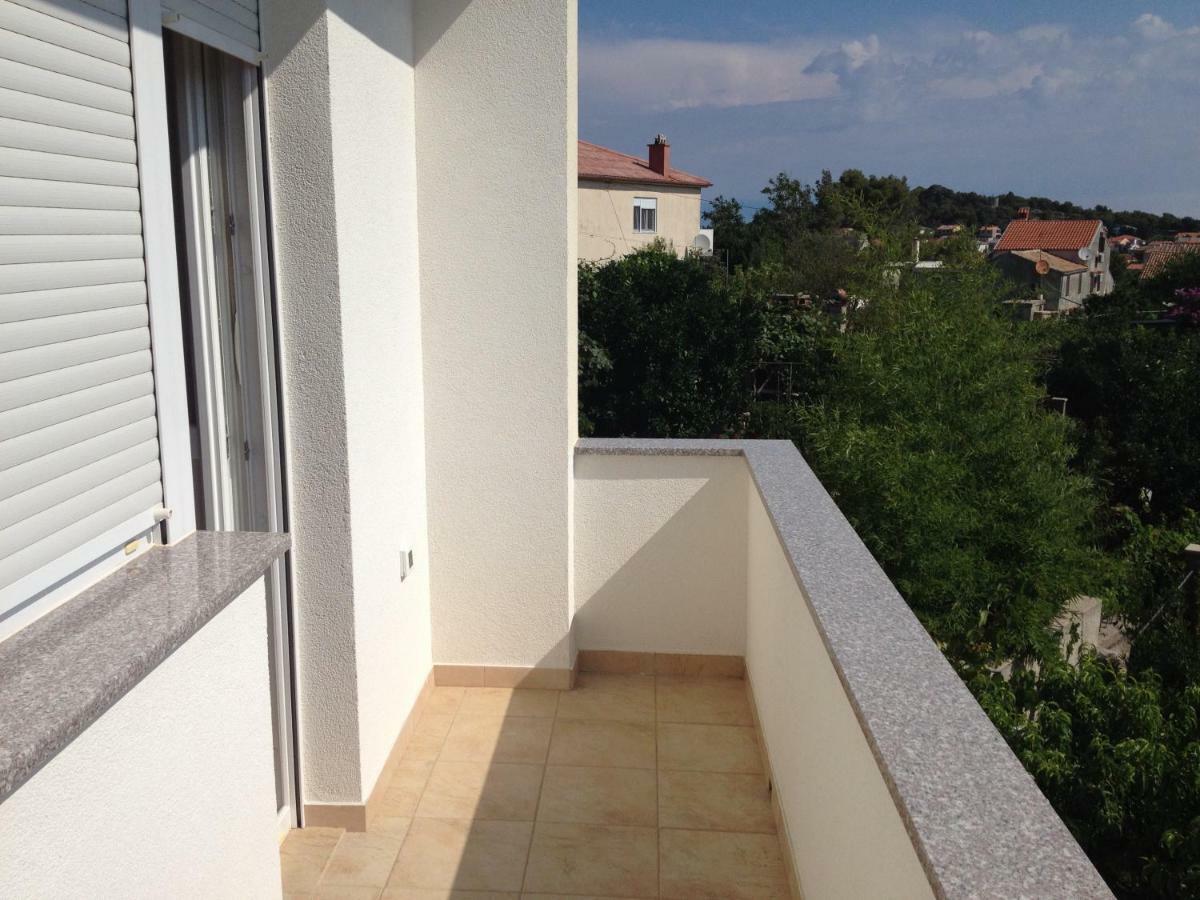 Apartmani Dorita Mali Losinj Ngoại thất bức ảnh