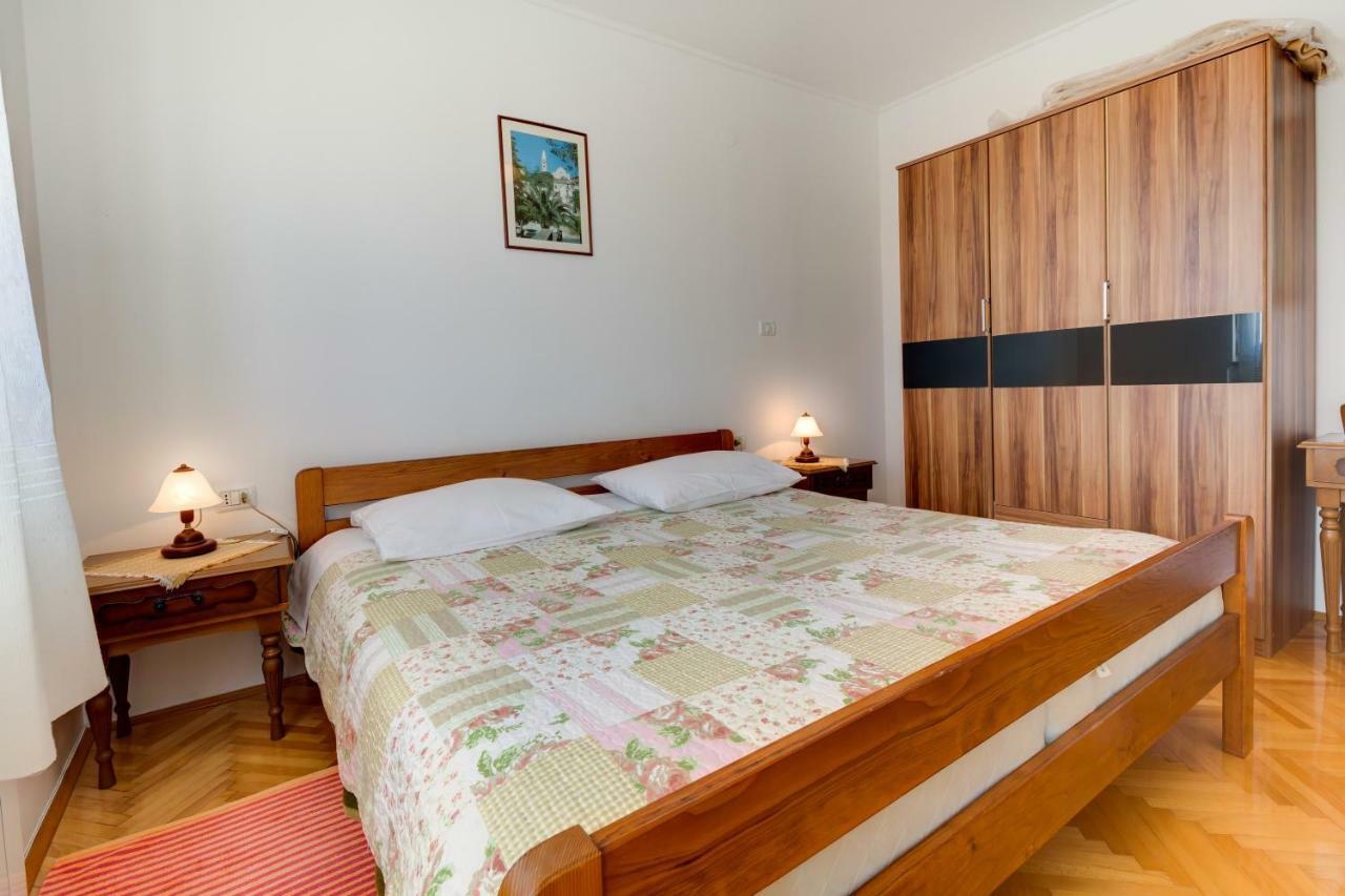 Apartmani Dorita Mali Losinj Ngoại thất bức ảnh