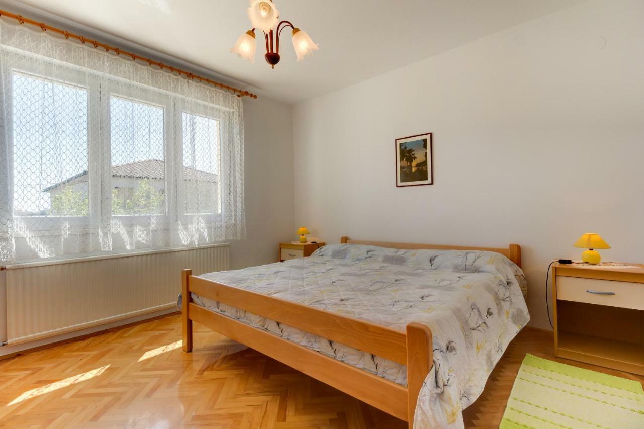 Apartmani Dorita Mali Losinj Ngoại thất bức ảnh