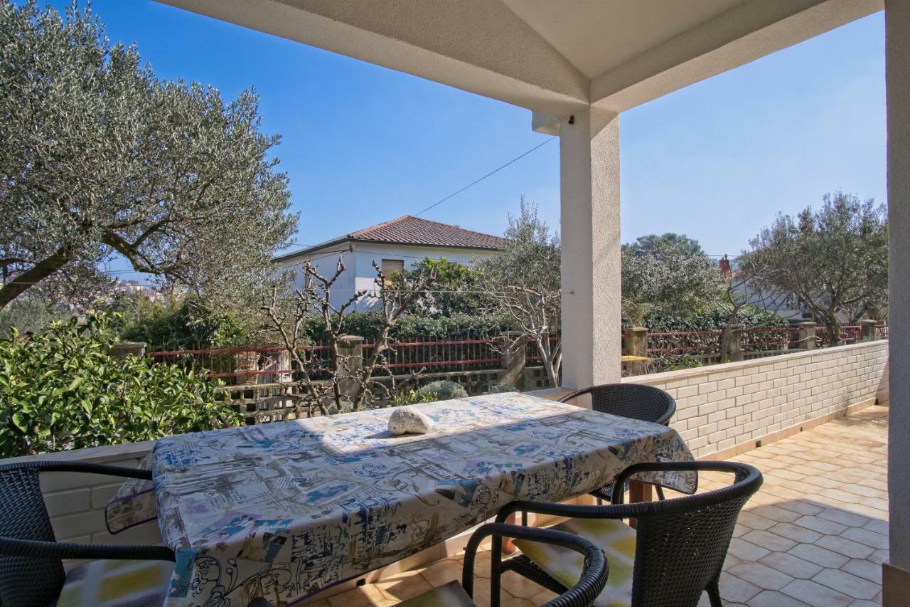 Apartmani Dorita Mali Losinj Ngoại thất bức ảnh